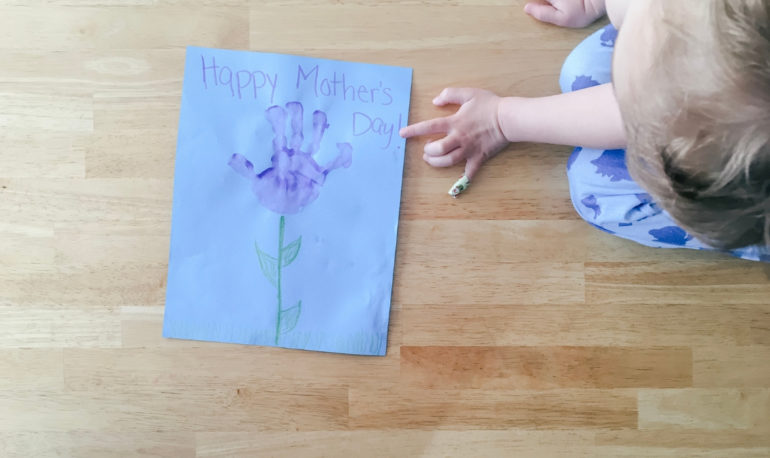handprint flower craft for mother's day 3